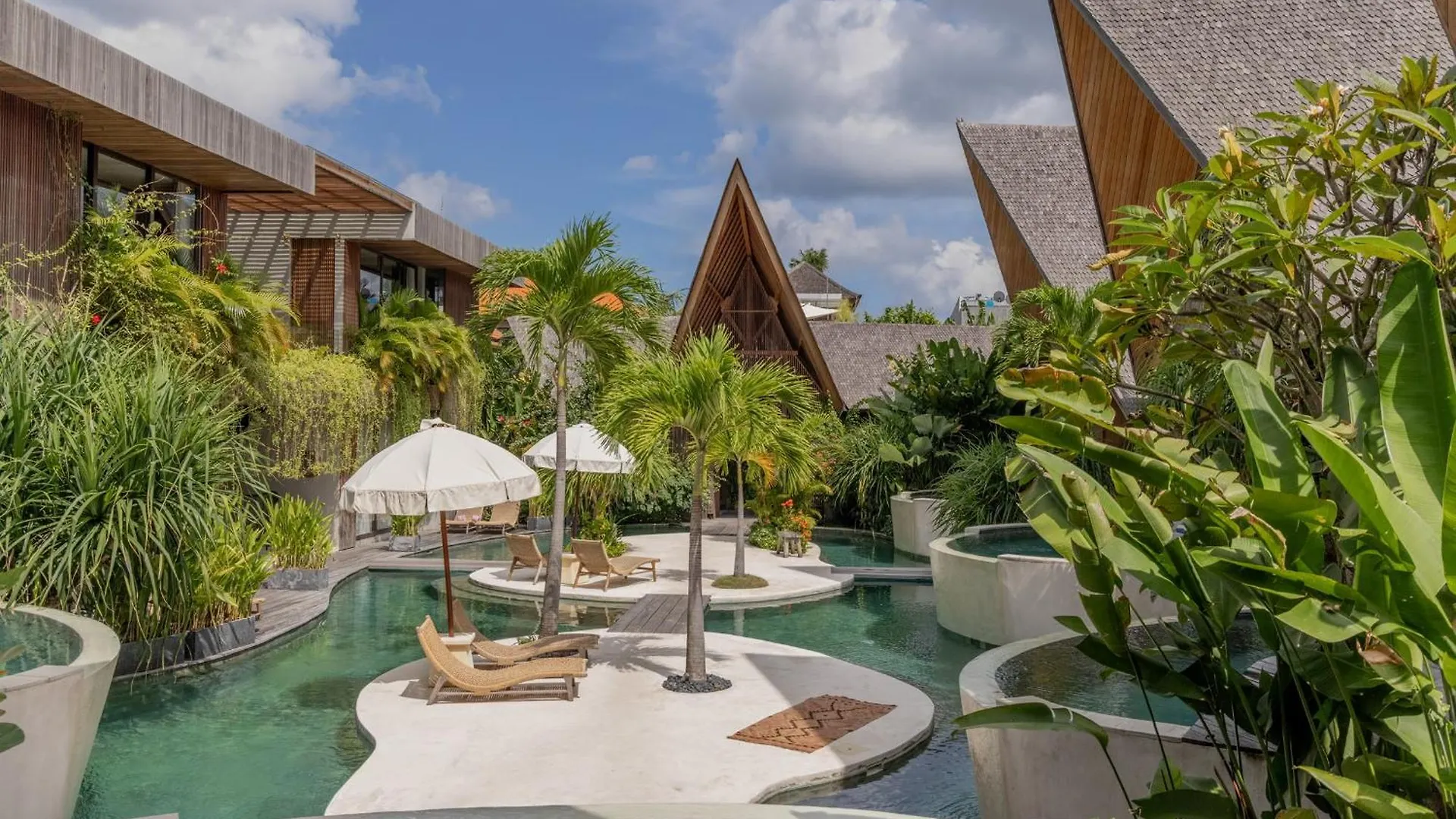 Resort Beyond Bayou Seminyak
